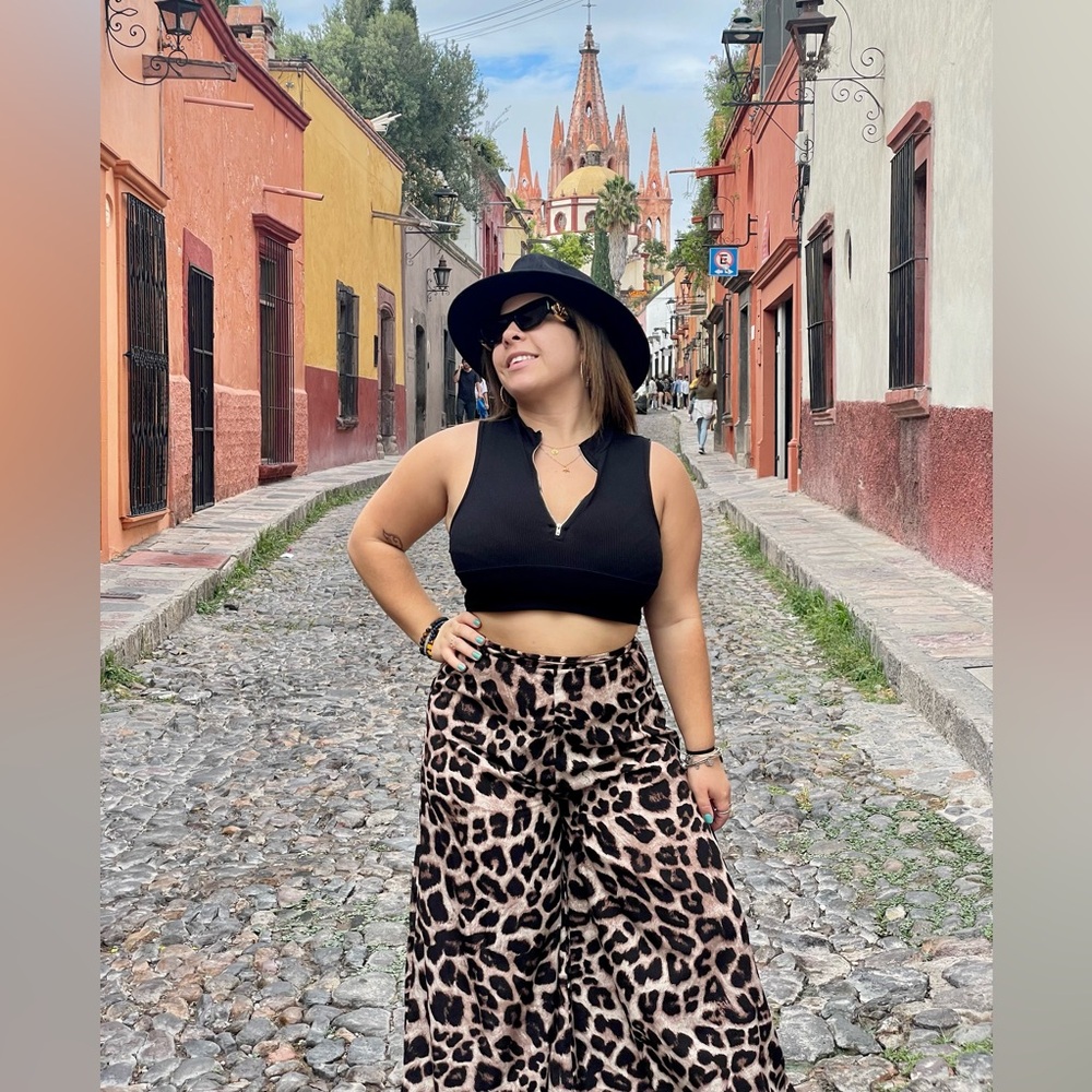 Meet your Posher, Andrea